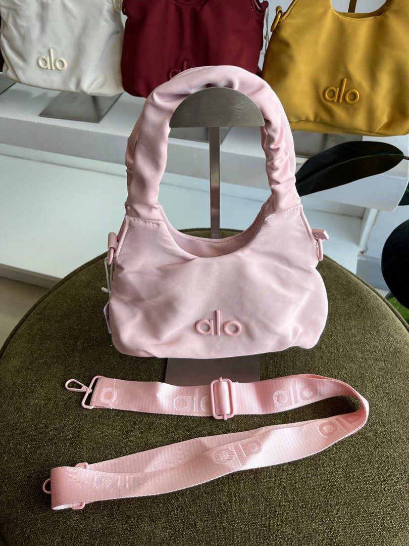 New Alo Bag (Category: Cross-body Bags) located in Binan City. Submitted by pinkykeenshop (Listing ID 1463704672, Image 1). Description: .