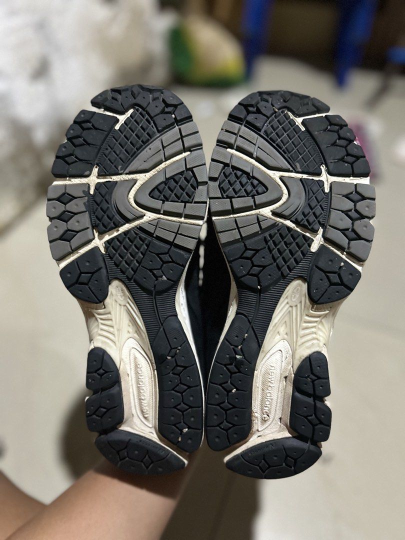 New Balance (Category: Sneakers) located in Cebu City. Submitted by cyrilk1cks (Listing ID 1463636619, Image 3). Description: .