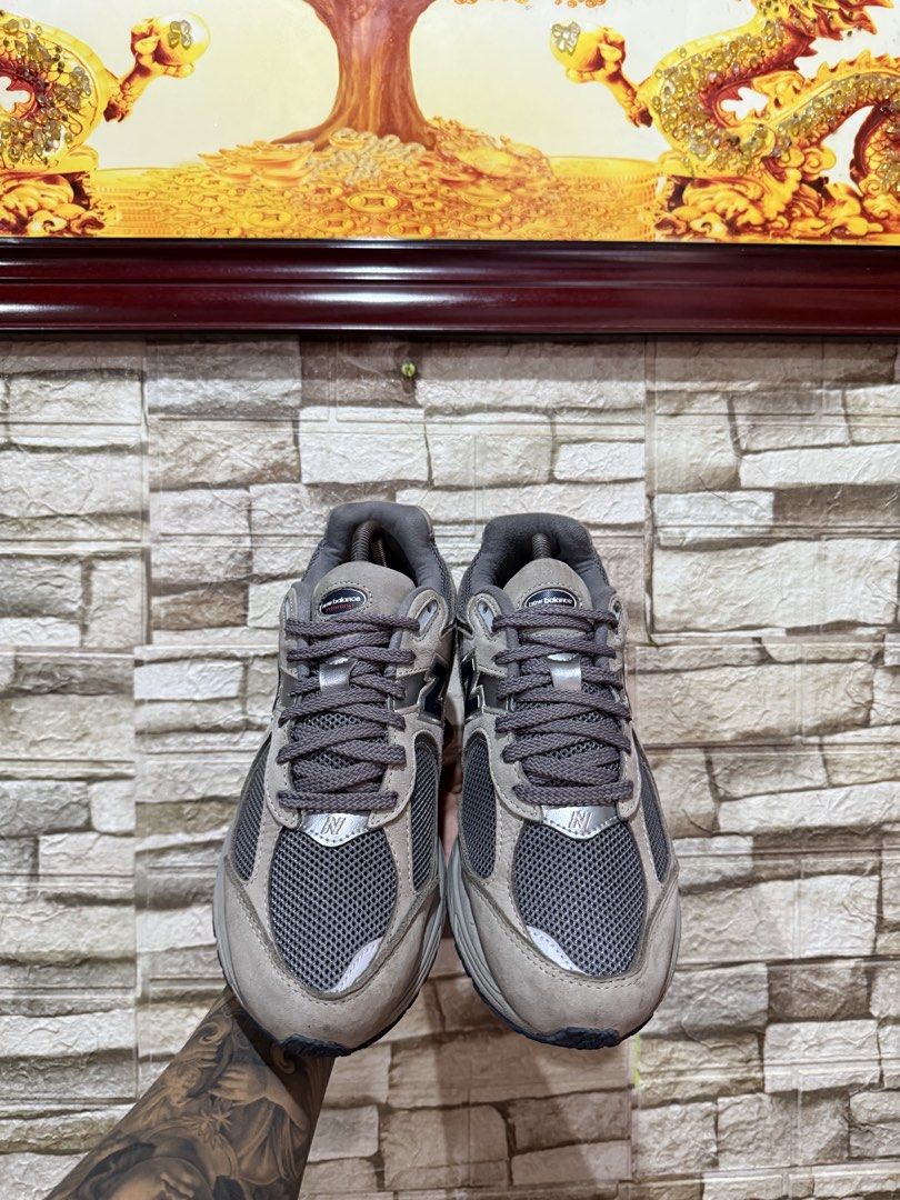 New balance 2002r “Grey” | 9 MEN (Category: Sneakers) located in Marikina City. Submitted by s_ng_s009 (Listing ID 1463584030, Image 3). Description: Authentic 9 men Excellent condition No box 2200 + sf.