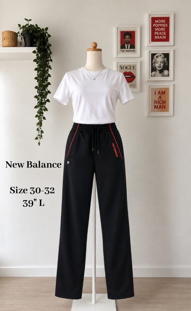 New Balance Black Track Pants (Category: Joggers) located in La Trinidad. Submitted by honeysplushies2 (Listing ID 1463663739, Image 1). Description: - Black New Balance track pants - Drawstring waist for adjustable fit - New Balance logo embroidered on the left leg - Size: 30-32 waist - Length: 39 inches - Comfortable and stylish for everyday wear.