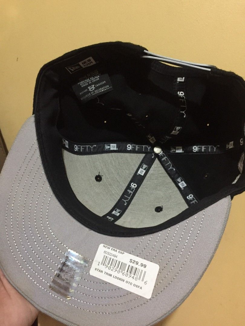 New Era LA Kings 9FIFTY Snapback Cap (Category: Caps & Hats) located in Manila. Submitted by mr_kim01 (Listing ID 1463609293, Image 2). Description: - LA Kings 9FIFTY snapback cap - Color: Black with grey brim - Features 'Two-Time Stanley Cup Champions' embroidery on the side - New Era branding - OSFA (One Size Fits All) - Original tag attached.