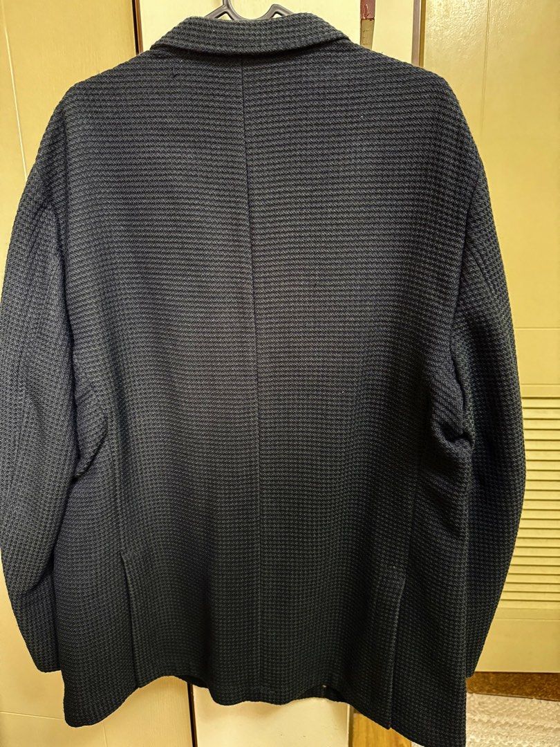 New Massimo Dutti Extrafine Wool Blazer size 56 (Category: Coats, Jackets and Outerwear) located in Pasig City. Submitted by davedeleon (Listing ID 1463597186, Image 2). Description: - Dark navy blazer - new with tag - Made from 100% extrafine wool - Textured houndstooth-like pattern - Classic two-button closure - Notched lapels - Suede trim on chest pocket and pocket flaps - Fully lined interior with inner pockets - Versatile for smart casual an