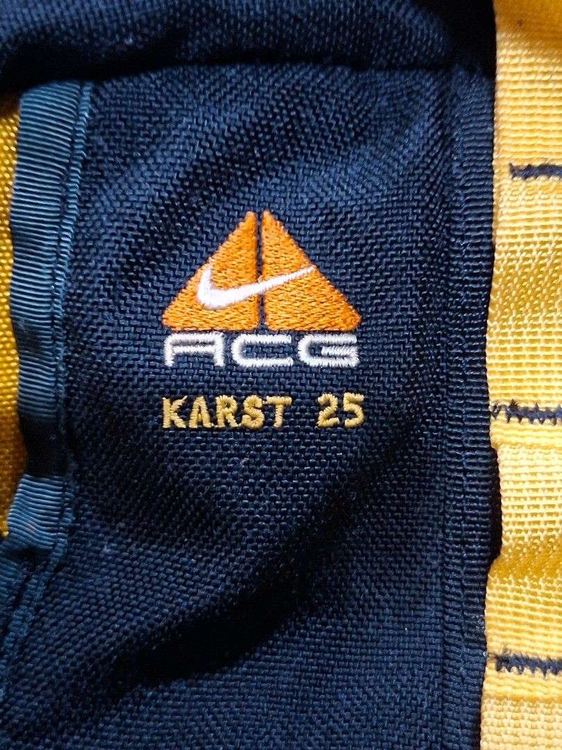 nike ACG KARST 25 backpack (Category: Backpacks) located in Makati City. Submitted by clyde_coleen (Listing ID 1463611111, Image 3). Description: brand: NIKE ACG KARST 25 condition rate: 9/10 condition: GOOD issue: none rfs: need cash mop: gcash NO COD OR COP additional ship fee ALL SALES are FINAL, NO RETURNS buy with confidence! details are based on the condition of the item rating 1-10 NOTE: this item is ( PRE-OWNED/USED ) and therefore may ha