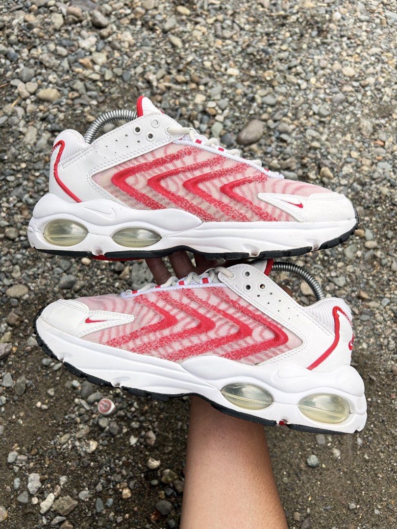 NIKE AIR MAX TAILWIND LOW (Category: Sneakers) located in Cabanatuan. Submitted by thriftttttt (Listing ID 1463590710, Image 1). Description: SIZE: 7.5 US, 40.5 EUR, 25.5 CM.