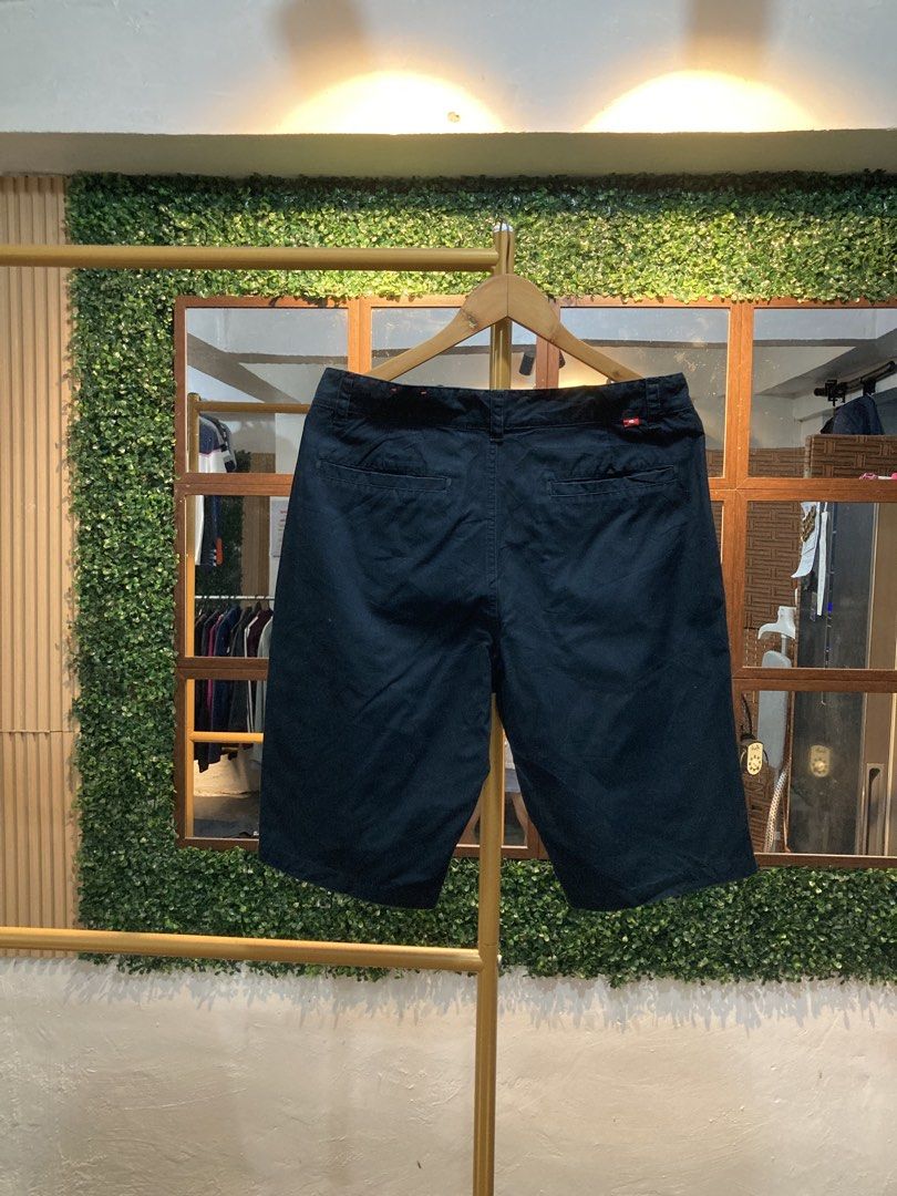 Nike Black Shorts Men's Size M (Category: Shorts) located in Trece Martires City. Submitted by thriftkoto.91 (Listing ID 1463699677, Image 2). Description: - Classic fit black Nike shorts - Ideal for everyday wear - Front and back pockets for convenience - Subtle Nike logo on the side - Made with comfortable and durable material - Great for casual outings or sports activities.