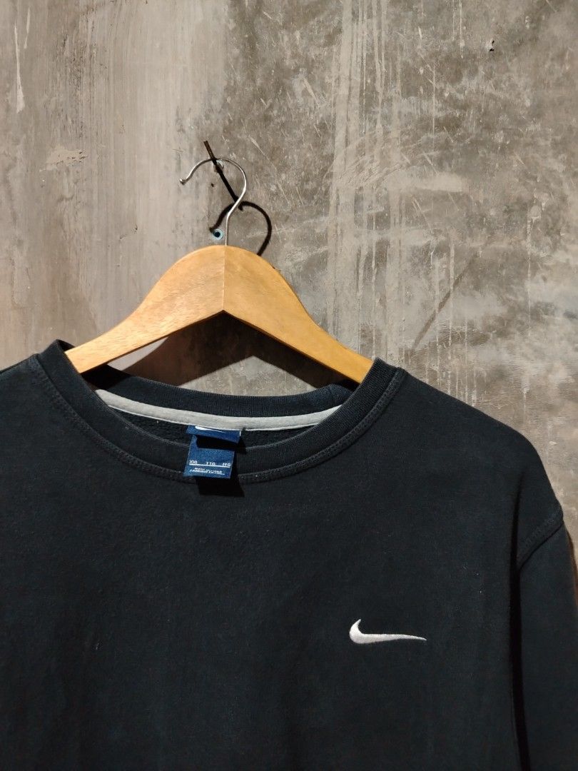 Nike Black Sweatshirt and Sweatpants Set (Category: Coats, Jackets and Outerwear) located in Tagum. Submitted by kotasallys40096 (Listing ID 1463688593, Image 3). Description: Aspack or split will do📩 LS: 24*27 Pants: 32-38 waist, 39 length Both excellent condition 📍 Color rate: 9/10 or better for both📍 Both no issue📍 💸 689 shipped aspack.