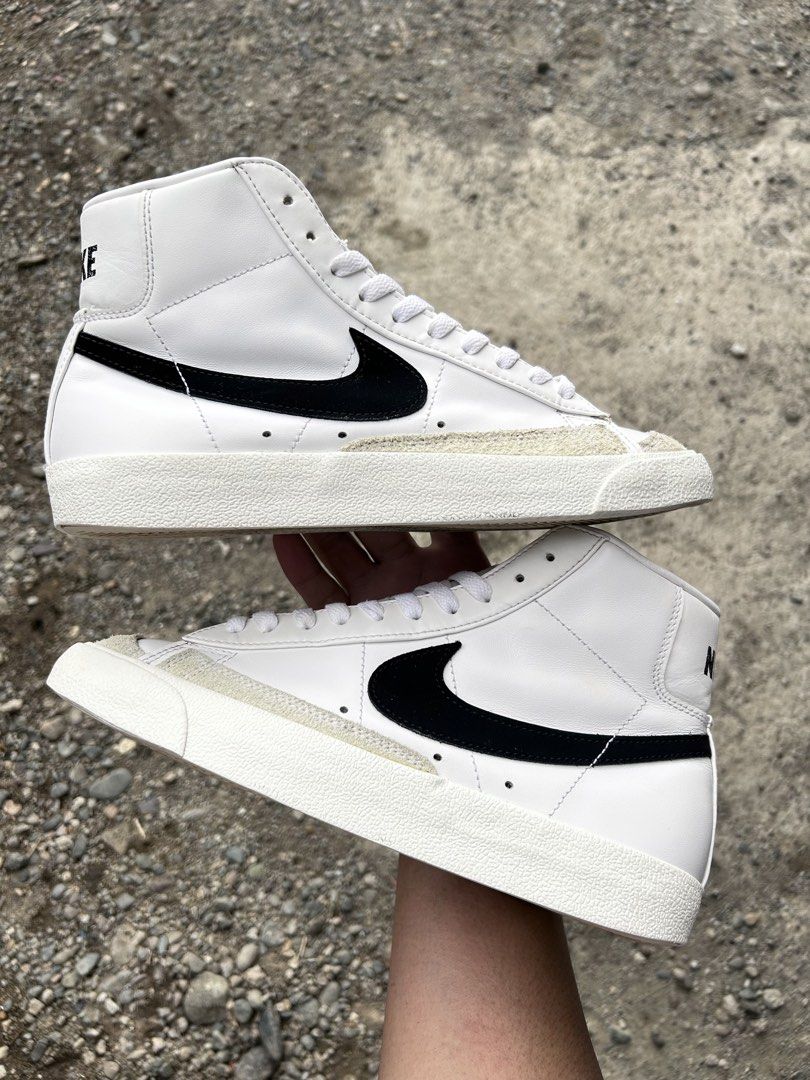 NIKE BLAZER MID ‘77 VINTAGE (Category: Sneakers) located in Cabanatuan. Submitted by thriftttttt (Listing ID 1463640190, Image 1). Description: Classic Nike Blazer Mid '77 Vintage. White leather with black swoosh. Suede accents on the toe and lace area. High-top silhouette. Great for everyday wear. These are clean and ready for a new owner..