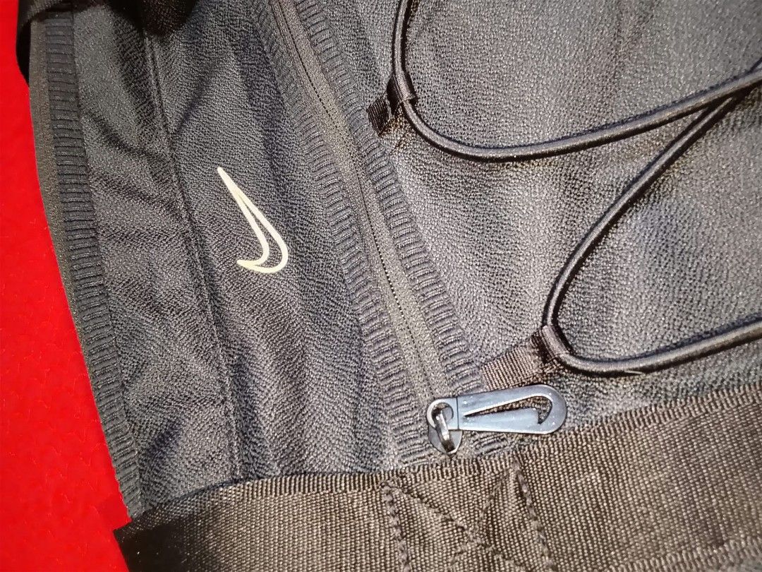 NIKE DUFFLE SLING BAG ✔️ (Category: Sling Bags) located in Manila. Submitted by ced_thrift_ph (Listing ID 1463713792, Image 3). Description: OR BEST OFFER PM📩 📍 LOCATION MANILA 📦 COURIER JNT LALAMOVE.