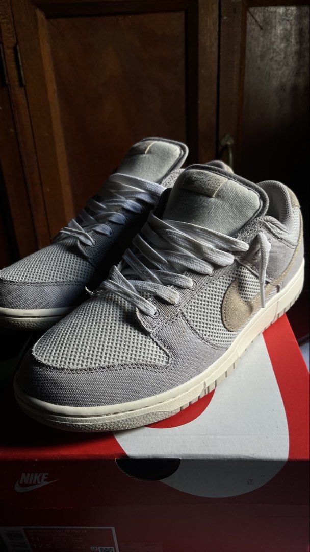 Nike Dunk Low Retro SE (Category: Sneakers) located in Manila. Submitted by crl.dhi (Listing ID 1463603516, Image 3). Description: Good as new, used twice only orig price: 6995 white laces not included (separately bought, has 2 laces in the box grey & beige).