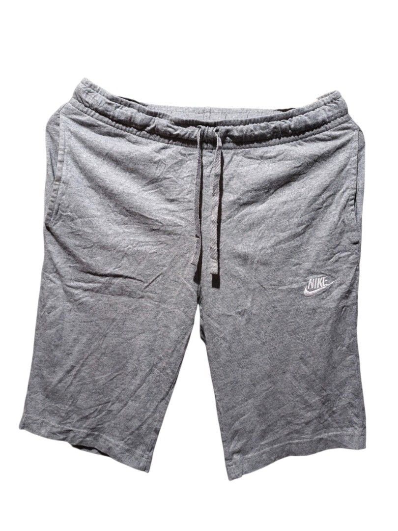 Nike Grey Cotton Shorts Size M (Category: Shorts) located in Maasim. Submitted by ukayganda25 (Listing ID 1463618450, Image 2). Description: - Grey Nike Shorts - 100% Cotton - Drawstring Waist - Pockets - Embroidered Nike Logo on Left Leg - Size: Medium (M) - Ideal for Casual Wear or Sports - 28-32 Waistline -19 length .