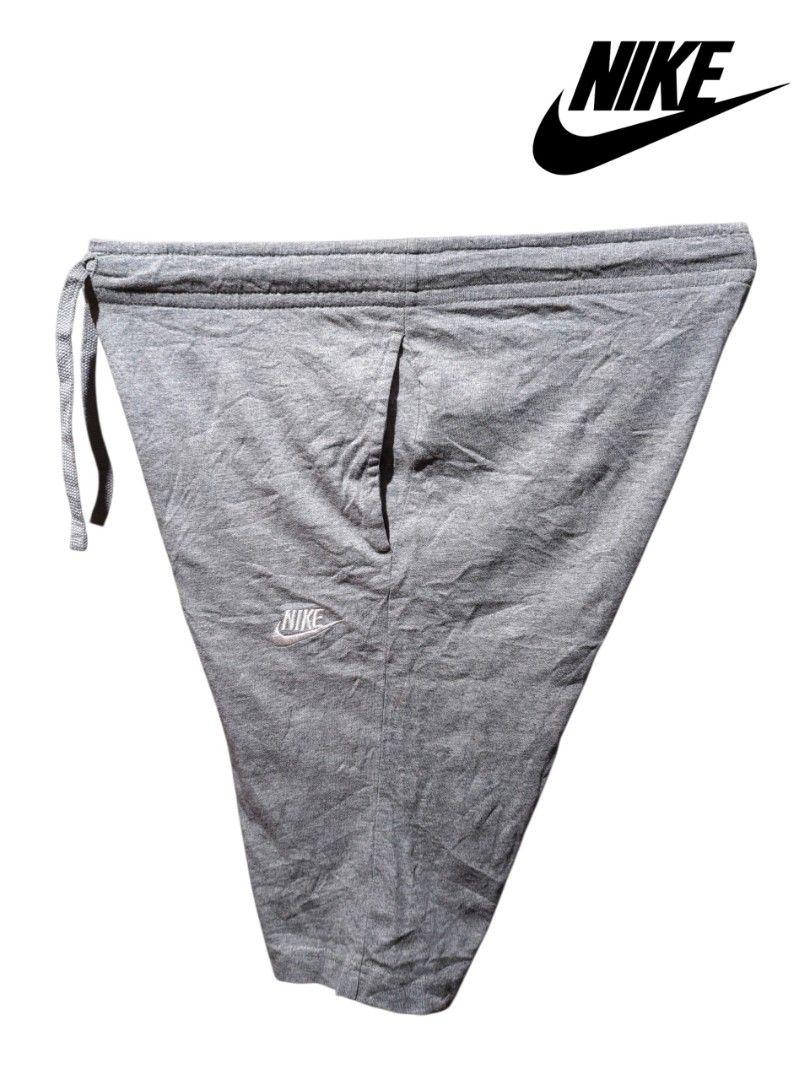 Nike Grey Cotton Shorts Size M (Category: Shorts) located in Maasim. Submitted by ukayganda25 (Listing ID 1463618450, Image 1). Description: - Grey Nike Shorts - 100% Cotton - Drawstring Waist - Pockets - Embroidered Nike Logo on Left Leg - Size: Medium (M) - Ideal for Casual Wear or Sports - 28-32 Waistline -19 length .