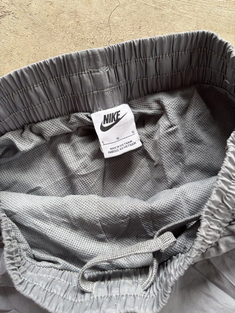 Nike Grey Shorts Men's Size L (Category: Shorts) located in Naga. Submitted by ajrc.shop (Listing ID 1463673374, Image 3). Description: Nike woven short ✅Size: L(youth size) ✅Width: 24-30 ✅Length: 16 ✅Color Rate: 9.8/10 ✅Issue: None ✅Need Wash ✅Location: Bicol Naga City, Camarines Sur ✅Courier: J&T Express/Flash Express ✅MOP: Gcash only.