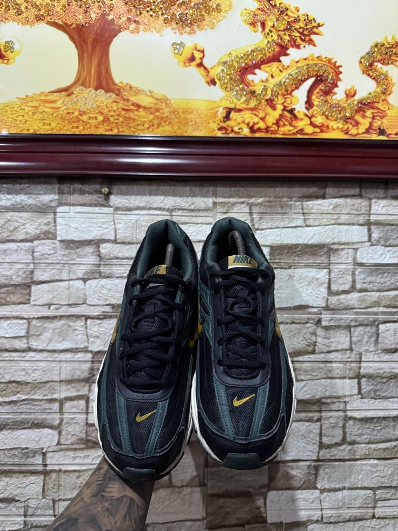 Nike initiator | 10.5 MEN (Category: Sneakers) located in Marikina City. Submitted by s_ng_s009 (Listing ID 1463588577, Image 3). Description: Authentic 10.5 men Excellent condition No box 1999 + sf.