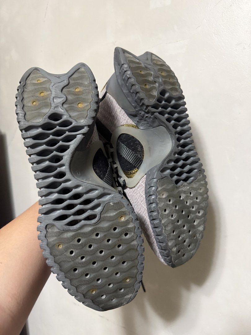 NIKE ISPA Flow 2020 SE SMOKEY MAUVE (Category: Casual Shoes) located in Mandaluyong City. Submitted by serendipityph.2016 (Listing ID 1463667598, Image 3). Description: FOR SALE: NIKE ISPA Flow 2020 SE SMOKEY MAUVE ✔️ brand new ✔️never used ✔️ SELLING FOR ONLY 5k ✔️ brand new price: 12k++ ✔️ size: men’s 8 RFS: impulsive buyer lang, hindi naman ginamit🥲🤦🏻‍♀️ (box not included. naka-acrylic case kasi 😅) PM 📩📩.