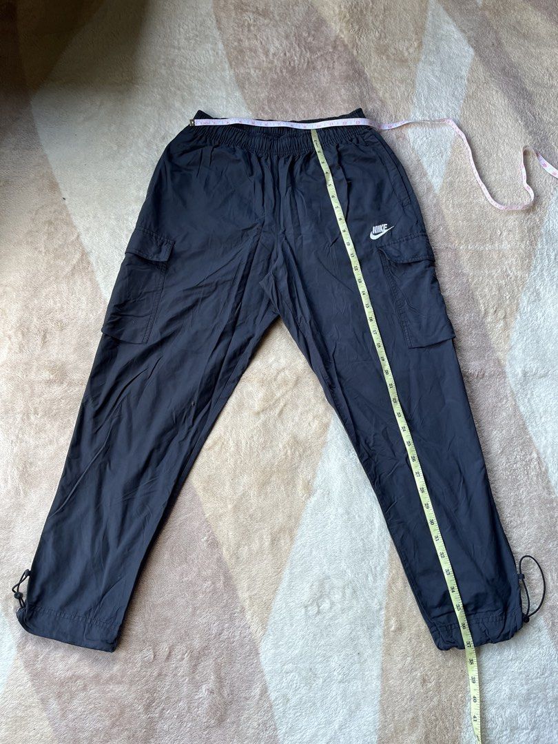 Nike jogger (Category: Joggers) located in Baler. Submitted by shneyy (Listing ID 1463640044, Image 1). Description: Good sa new.