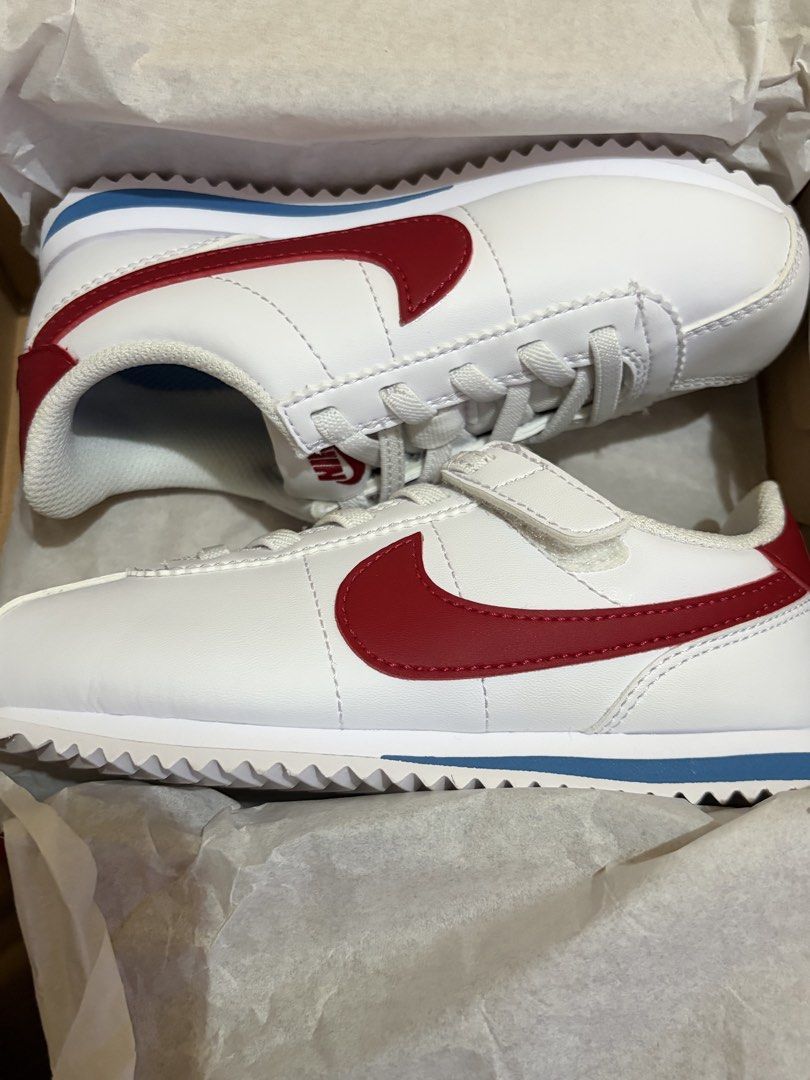Nike Kids Cortez Easyon PSV (Category: Babies & Kids Fashion) located in Valenzuela. Submitted by kyrhq (Listing ID 1463621327, Image 2). Description: Nike Cortez Easy On Color: White, Varsity Blue, Varsity Red Size: US 10c .