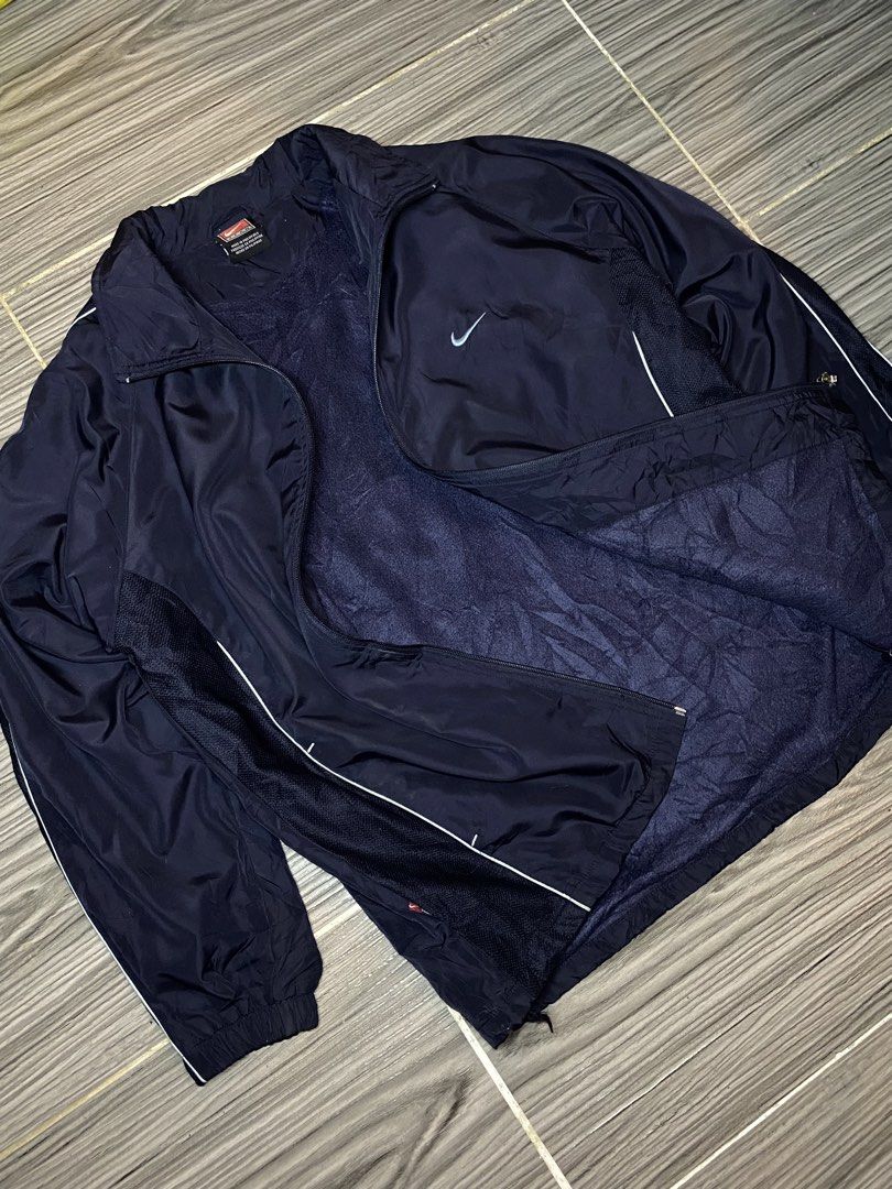 Nike Team Navy Blue Track Jacket (Category: Coats, Jackets and Outerwear) located in Quezon City. Submitted by yricbugayo66048 (Listing ID 1463683615, Image 3). Description: Vintage Made in Philippines W’23 L’28.