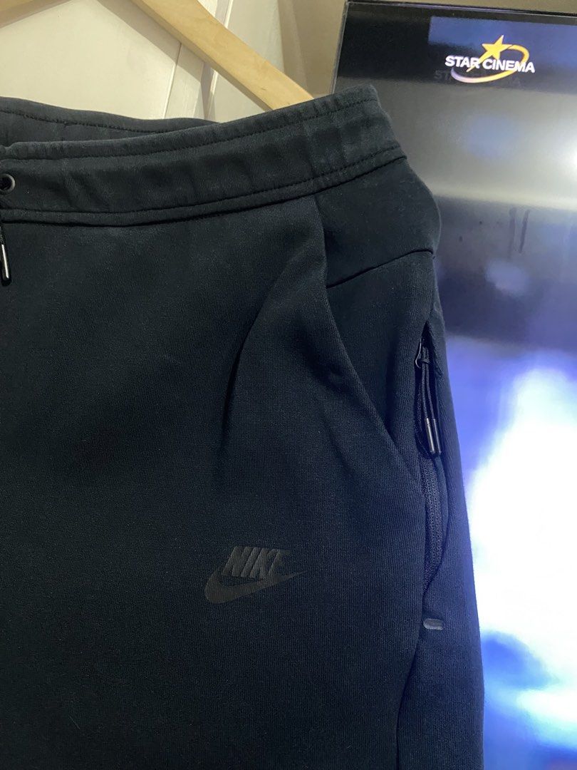 Nike techfleece shorts (Category: Shorts) located in Santa Maria. Submitted by jordangail (Listing ID 1463613290, Image 2). Description: Nike techfleece shorts Xlarge on tag 33-38x19 Hem 12 9.9/10 black na black Excellent No issue No lints Mine na Gcash Jnt God bless.