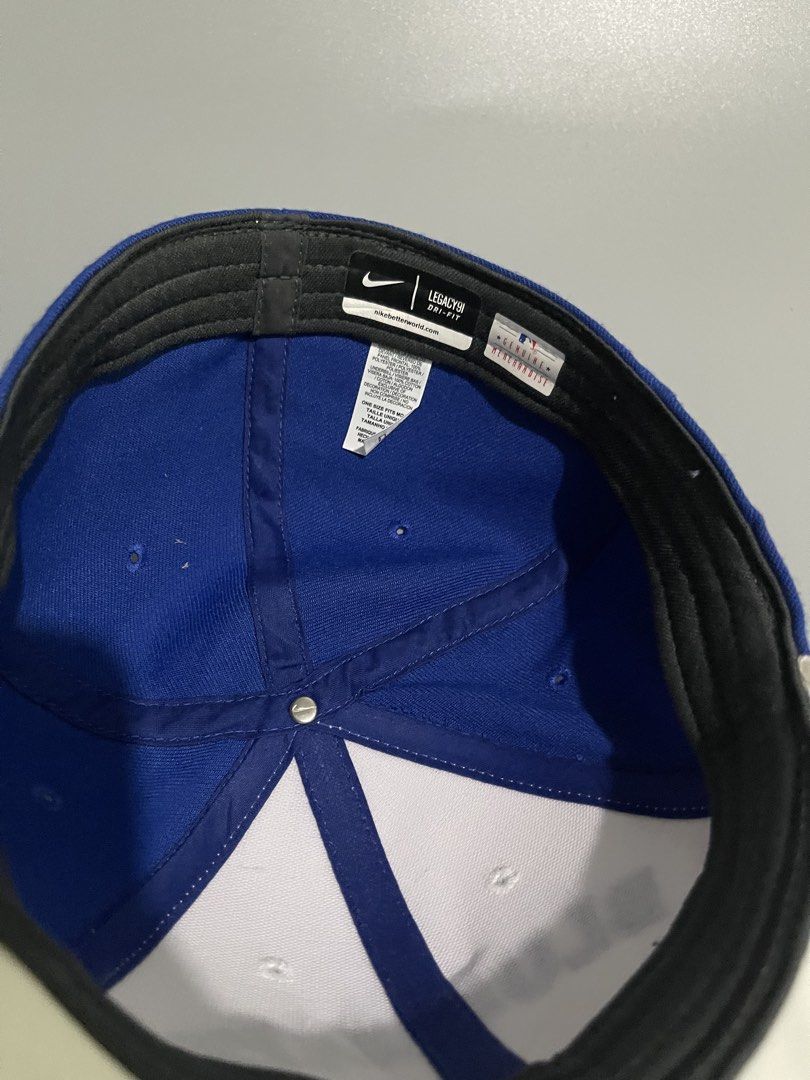 Nike Toronto blue jays (Category: Caps & Hats) located in Manila. Submitted by pinedadelr45927 (Listing ID 1463682074, Image 3). Description: .