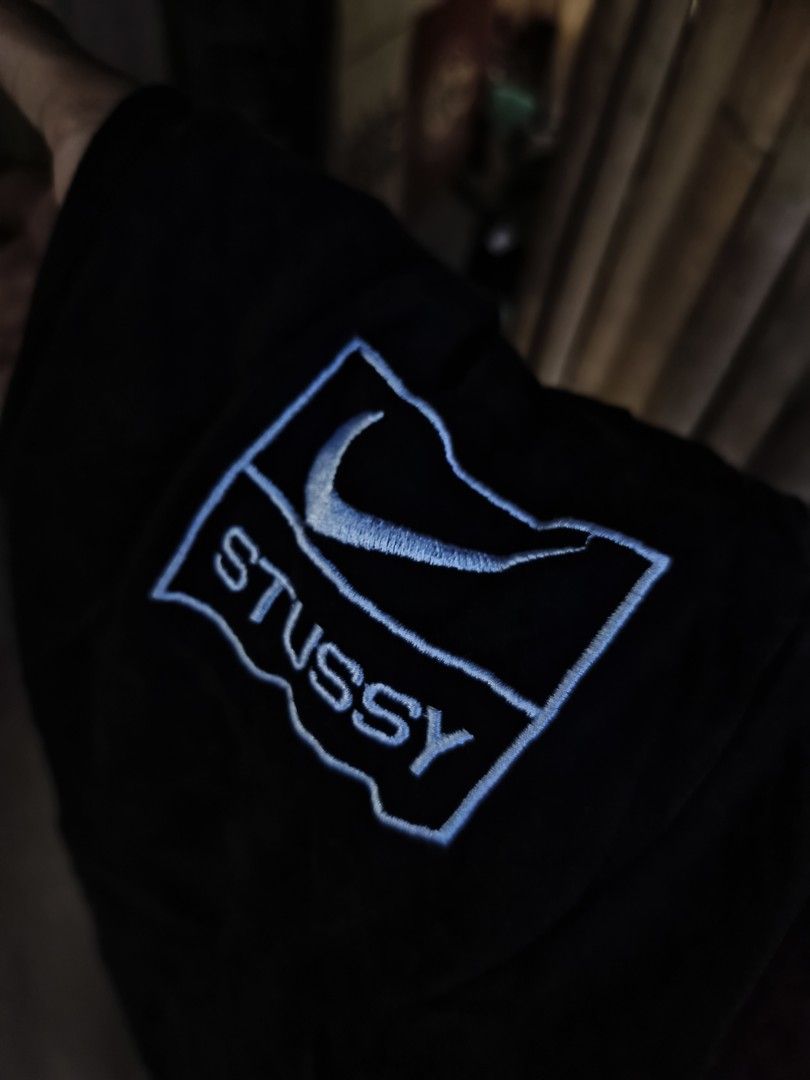 NikeXStussy Youth (Category: Joggers) located in Pulupandan. Submitted by 89archives (Listing ID 1463700291, Image 3). Description: Measurements📐 -Waist' 27-30 Youth To small adult! -Lenght' 36-37 Condition Excellent/Good Color rate 9.5/10 or better black pa! Issue-missing lace Need wash minimal Only! 📩Sure buyer's inbox Me!.