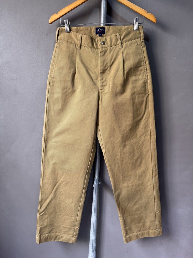 Noah - Pleated Brushed-cotton Chino Pants (Category: Trousers) located in Cabuyao City. Submitted by _streetflavor (Listing ID 1463675285, Image 1). Description: Noah - Pleated Brushed-cotton Chino Pants Excellent Size: 28 fits 29 Length: 39 Leg open: 8.5 -999 pesos Dm.