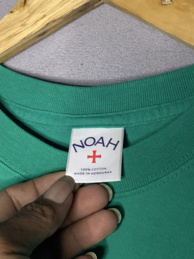 Noah tshirt (Category: Tshirts & Polo Shirts ) located in Mambusao. Submitted by naze77 (Listing ID 1463679693, Image 3). Description: Dimes 22x28.