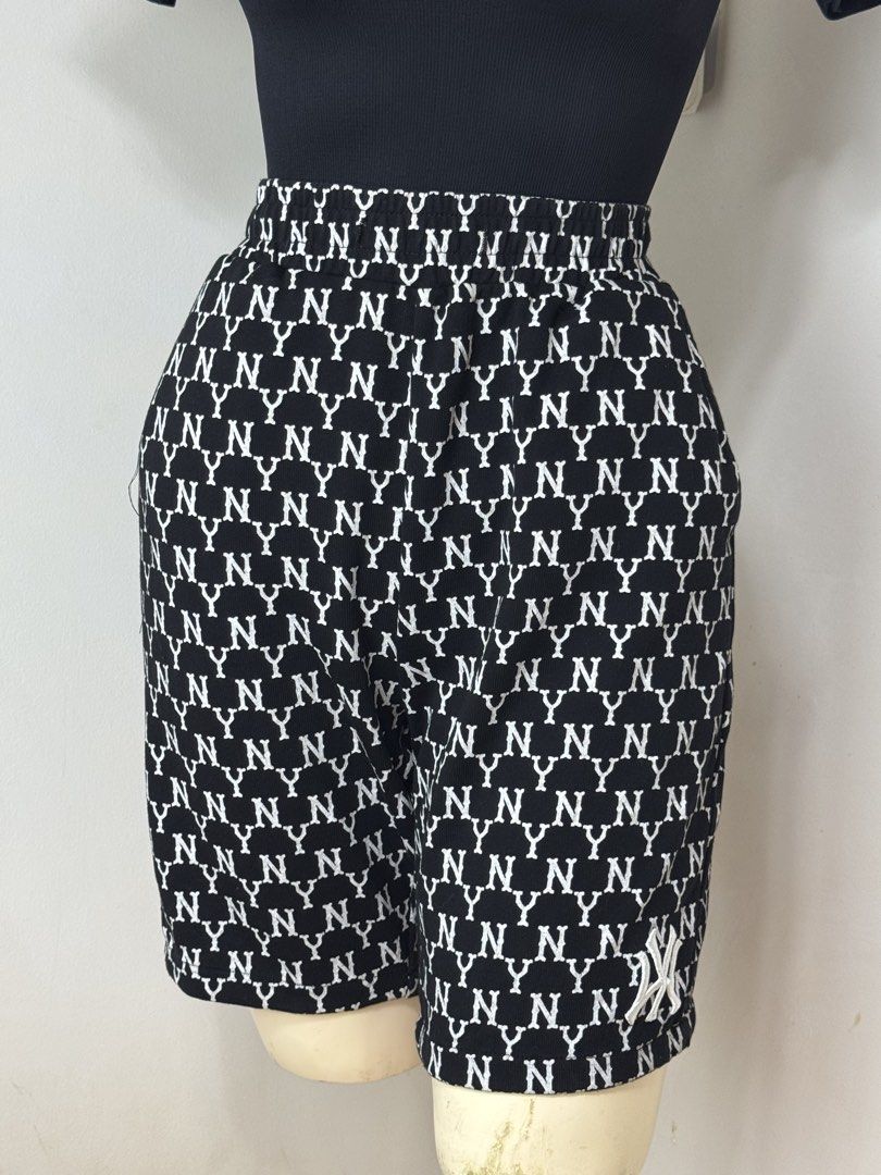 NY All Over Print Shorts (Category: Shorts) located in Gumaca. Submitted by maan_24 (Listing ID 1463591436, Image 3). Description: - Black shorts with all-over white NY print - Elastic waistband with adjustable drawstring - Convenient side pockets - Back pocket for essentials - Ideal for lounging, casual wear, or for any New York fan.