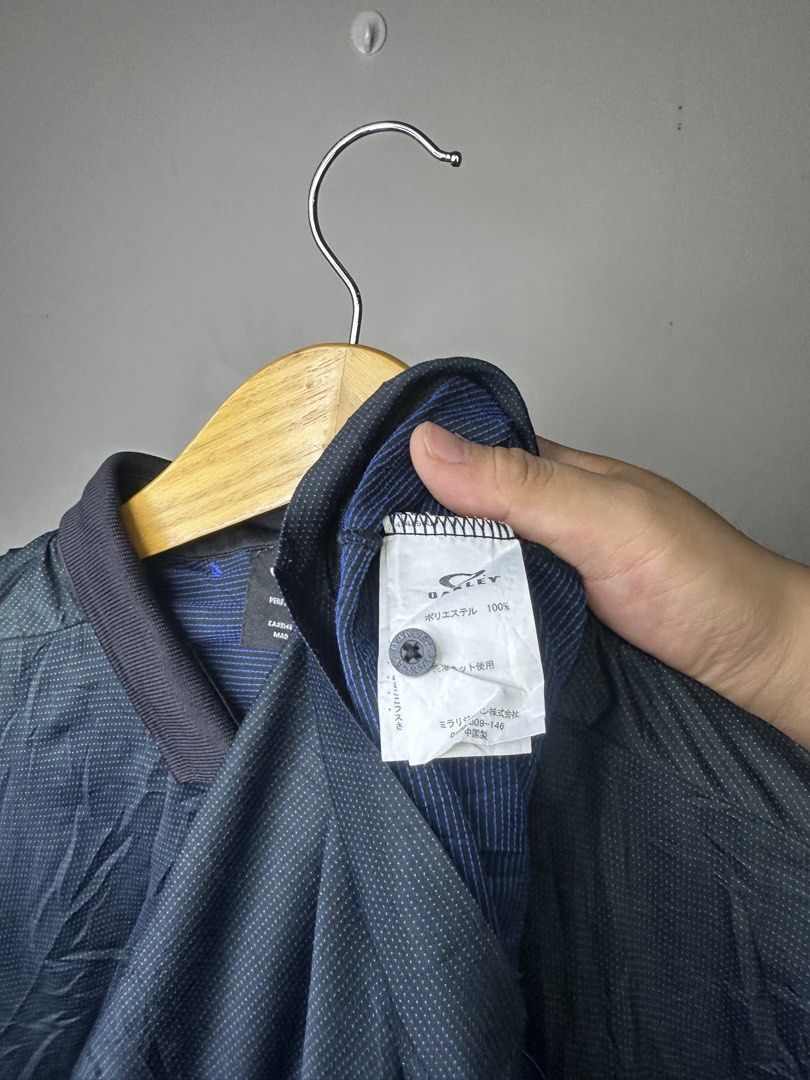 OAKLEY QUICKDRY (Category: Tshirts & Polo Shirts ) located in Molave. Submitted by thriftmate13 (Listing ID 1463713425, Image 3). Description: .