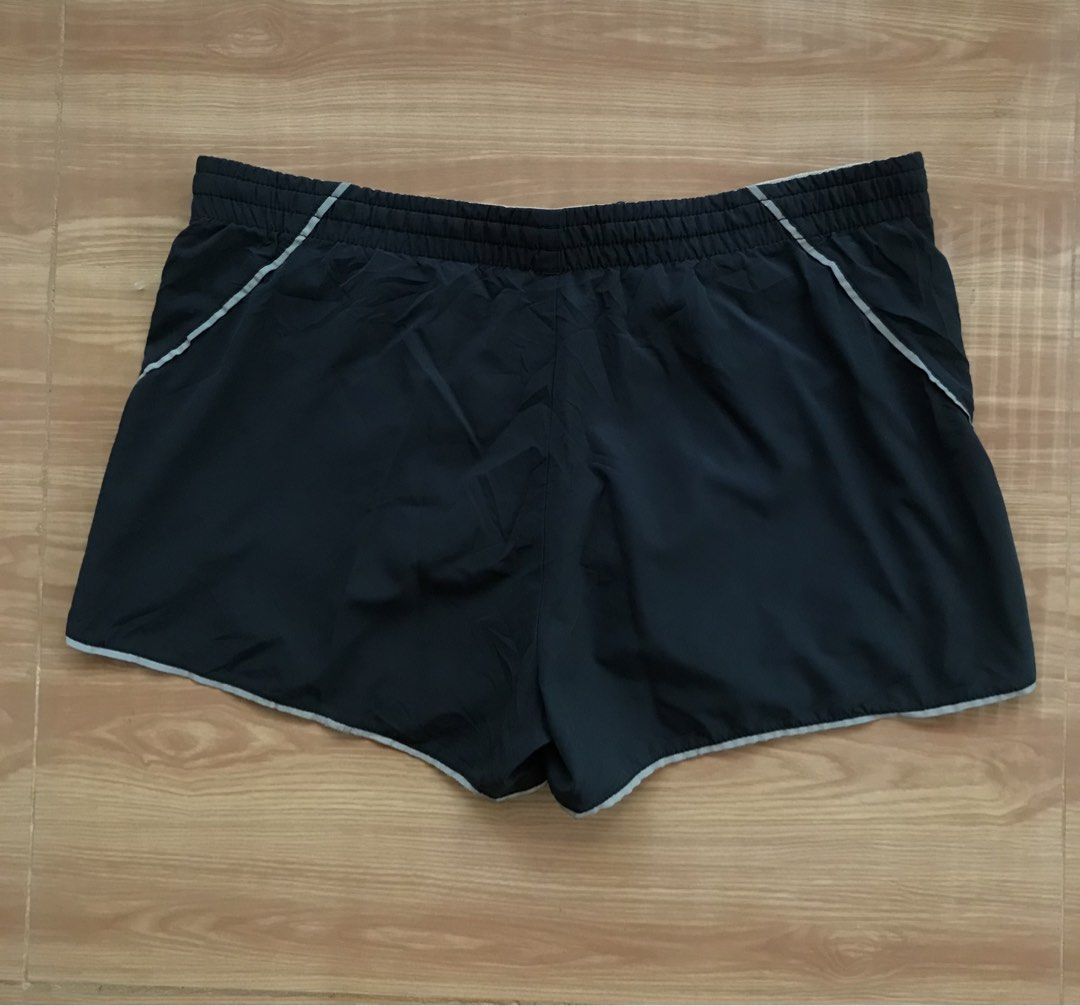 Oakley Running Short (Category: Activewear) located in Cebu City. Submitted by whytruekoy (Listing ID 1463592195, Image 3). Description: Oakley Running Short Authentic Size small Excellent.