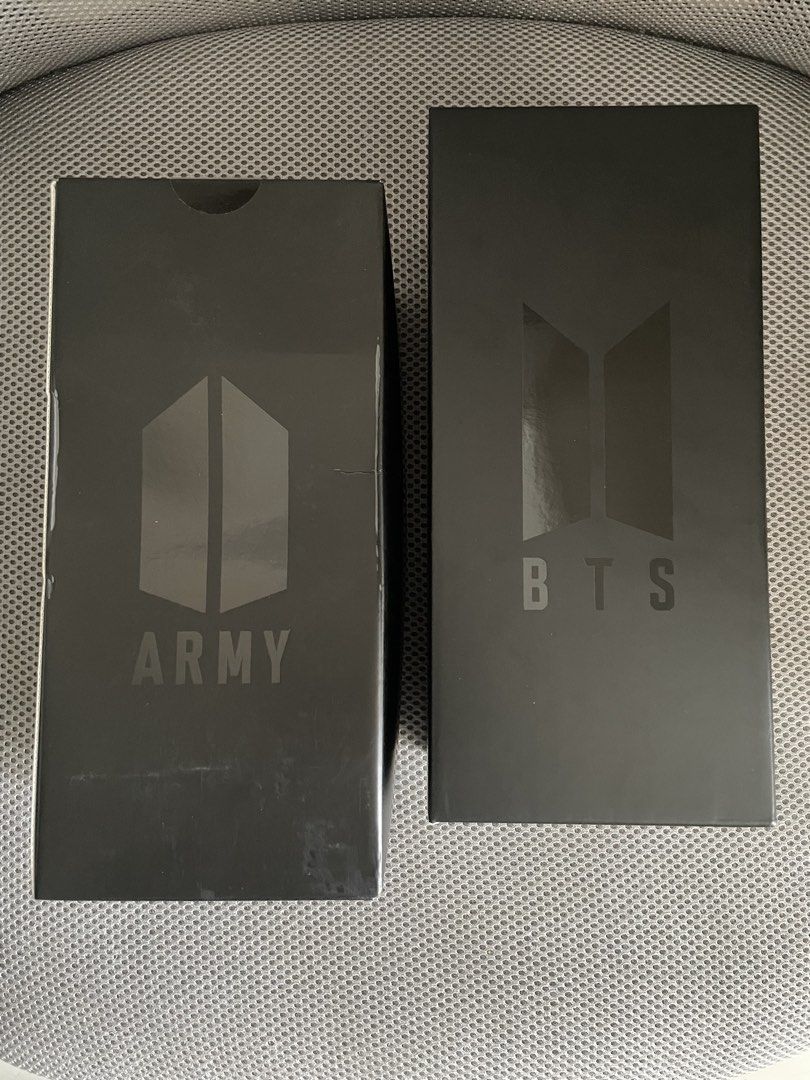 Official Lightstick Army Bomb version 4 (Category: Music Accessories) located in Manila. Submitted by jin_jin_jin_jin (Listing ID 1463674778, Image 1). Description: Official Lightstick Army Bomb version 4 - onhand + ready to ship - Php 3500 + lsf - unsealed but complete inclusions (used to check/testing only) - x to sensitive buyer - can do COD via lbc/SDD DM me loc: mm (qc)/caloocan wts lf lfb ph ver ls bts.
