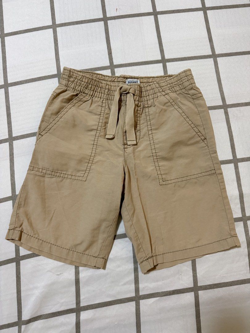 Old Navy Kids Khaki Shorts (Category: Babies & Kids Fashion) located in Mexico. Submitted by kjoybernabe (Listing ID 1463601124, Image 1). Description: - Brand: Old Navy - Type: Khaki Shorts - Size: 4 - RFS: Outgrown.