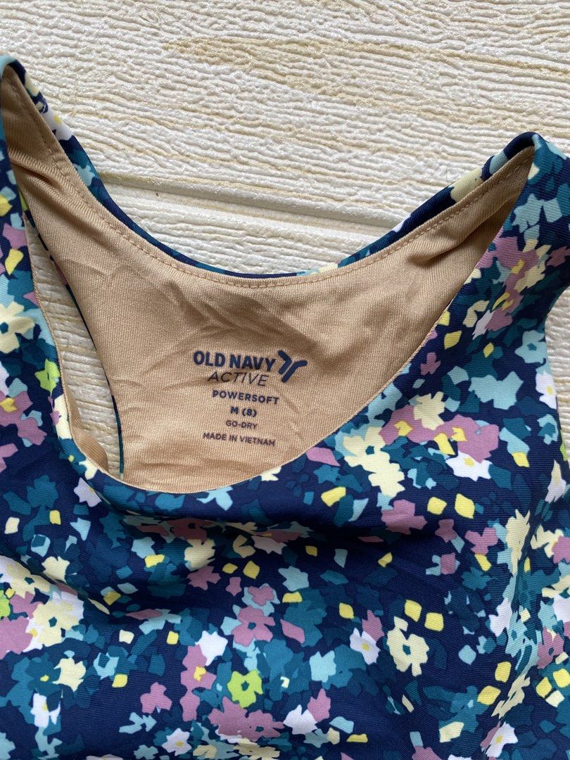old navy sports top (Category: Babies & Kids Fashion) located in Cebu City. Submitted by yjainani (Listing ID 1463616331, Image 2). Description: .