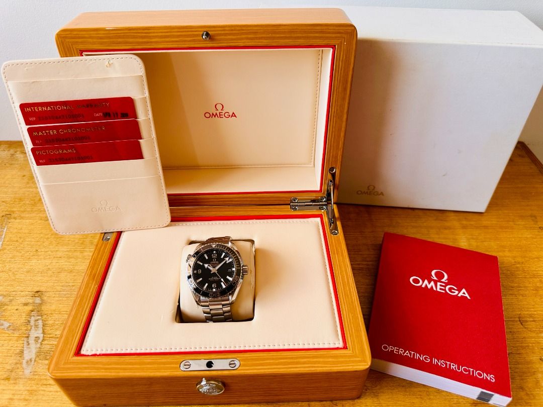 Omega Seamaster Planet Ocean 600M (Category: Luxury Watches) located in Manila. Submitted by ksssvv (Listing ID 1463657831, Image 2). Description: Omega Seamaster Planet Ocean 600M 43.5mm Black Ceramic Dial Black Ceramic Bezel with Liquidmetal Master Chronometer Caliber 8900 9.3/10 Excellent condition with very light hairline scratches on the case and bracelet Complete with Box, Manual, Warranty Card MSRP 478K Purchased in Local Store Apr 2019.