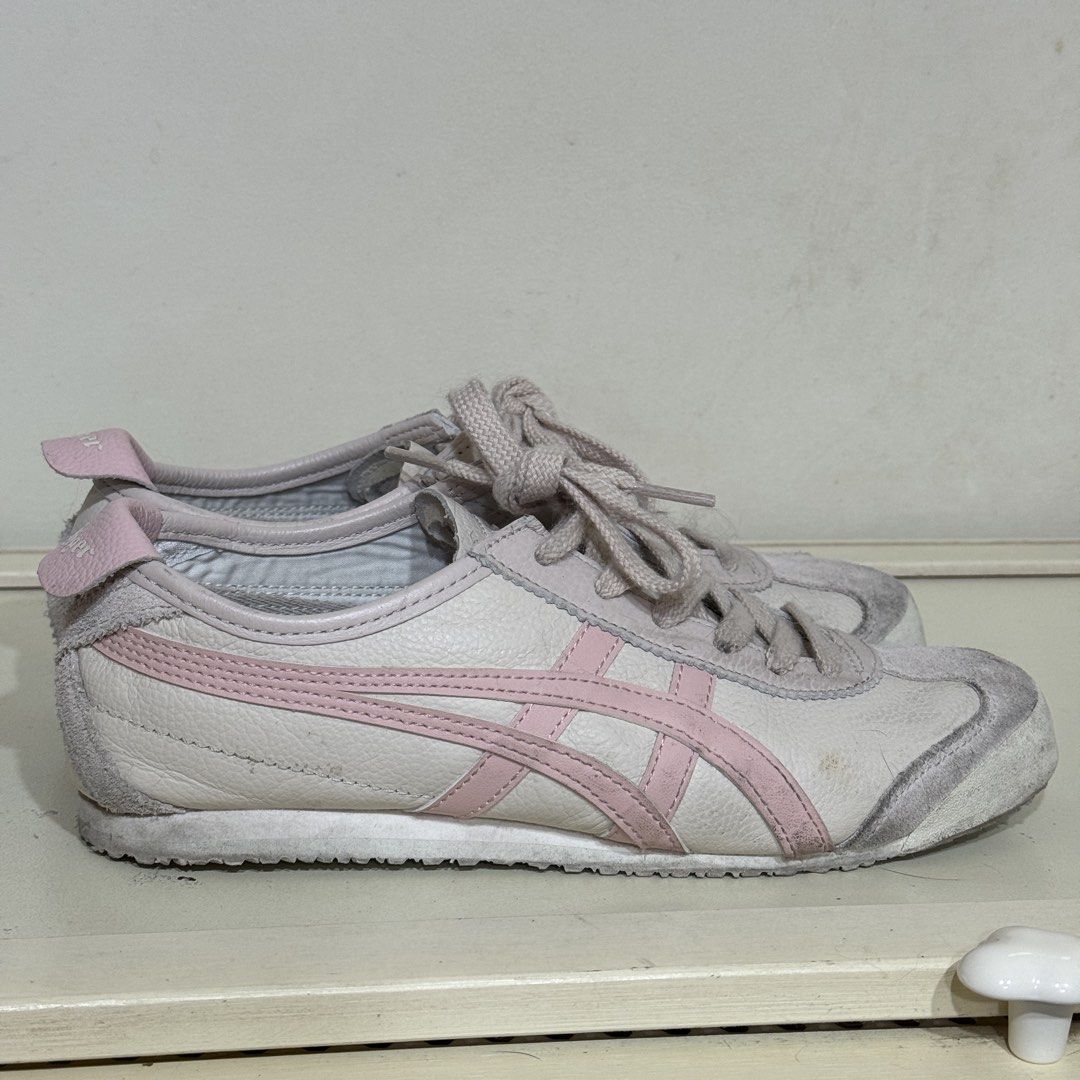 onitsuka tiger mexico 78 pink white (Category: Sneakers) located in Pasig City. Submitted by lovedonceph (Listing ID 1463668460, Image 1). Description: just needs cleaning used 3-4x only.