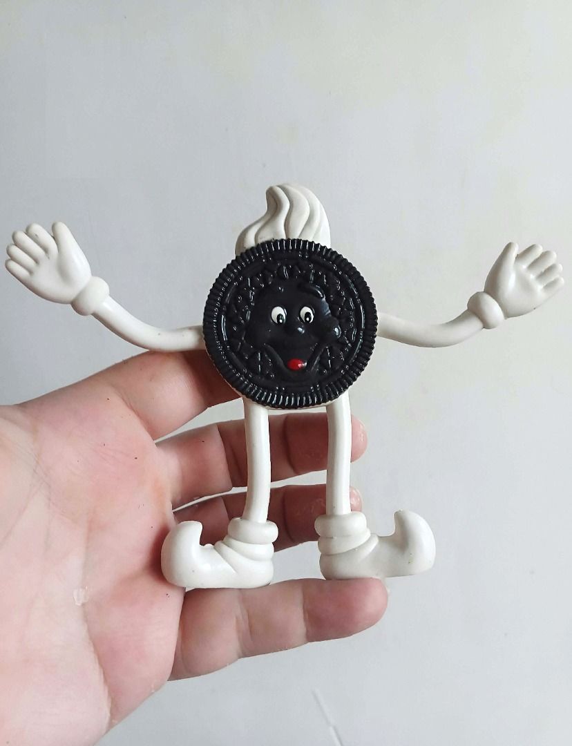 Oreo Bendable Nabisco Oreo Cookies (Category: Vintage Collectibles) located in Cebu City. Submitted by comicare (Listing ID 1463590323, Image 1). Description: Please take the time to READ: Oreo Bendable 1998 Nabisco Oreo Cookies ₱200.00 📌 photo of actual item posted 📌 fixed price 📌 payment 1st before shipping 📌 location is in Cebu City 📌 pm for more info ⛔ NO to pictures of the item with my name ⛔ NO to UNRESPONSIVE BUYERS ⛔ PASS muna sa mga