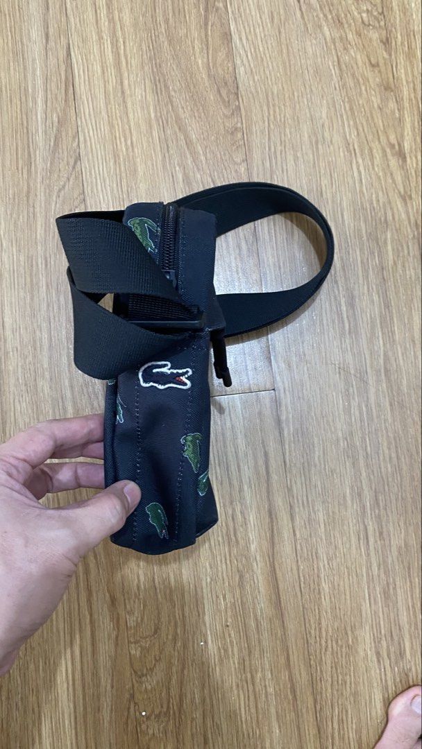 Orig Lacoste sling bag (Category: Luxury Bags & Wallets) located in Manila. Submitted by truemoon_d2e1ee (Listing ID 1463595372, Image 2). Description: Original Unisex No flaws .