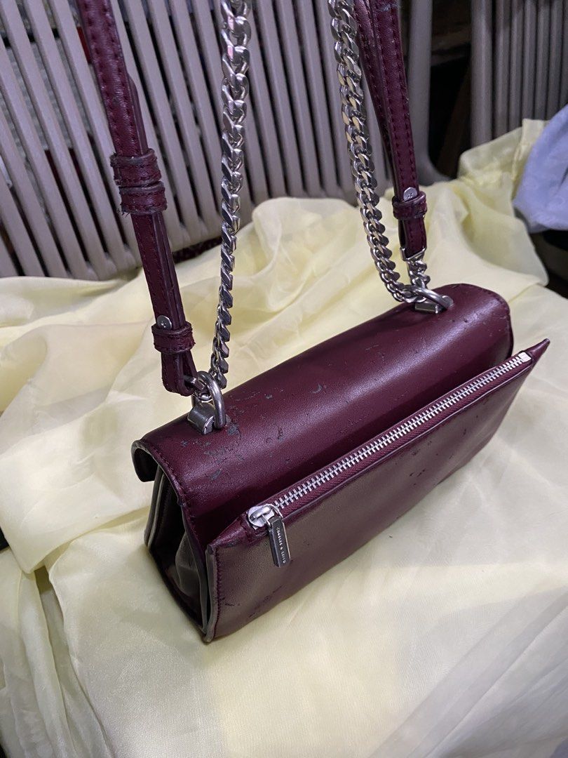 Original Charles & Keith Envelope Bag (Category: Shoulder Bags) located in Manila. Submitted by pc.thrift (Listing ID 1463638233, Image 2). Description: Original CK BAG. Issue nasa picture na po. .