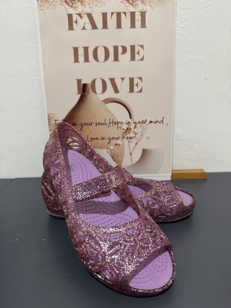 Original Crocs size C13 (Category: Babies & Kids Fashion) located in Porac. Submitted by 3mgoodfinds (Listing ID 1463688437, Image 1). Description: Size :C13 Minimal sign of usage 8/10 .
