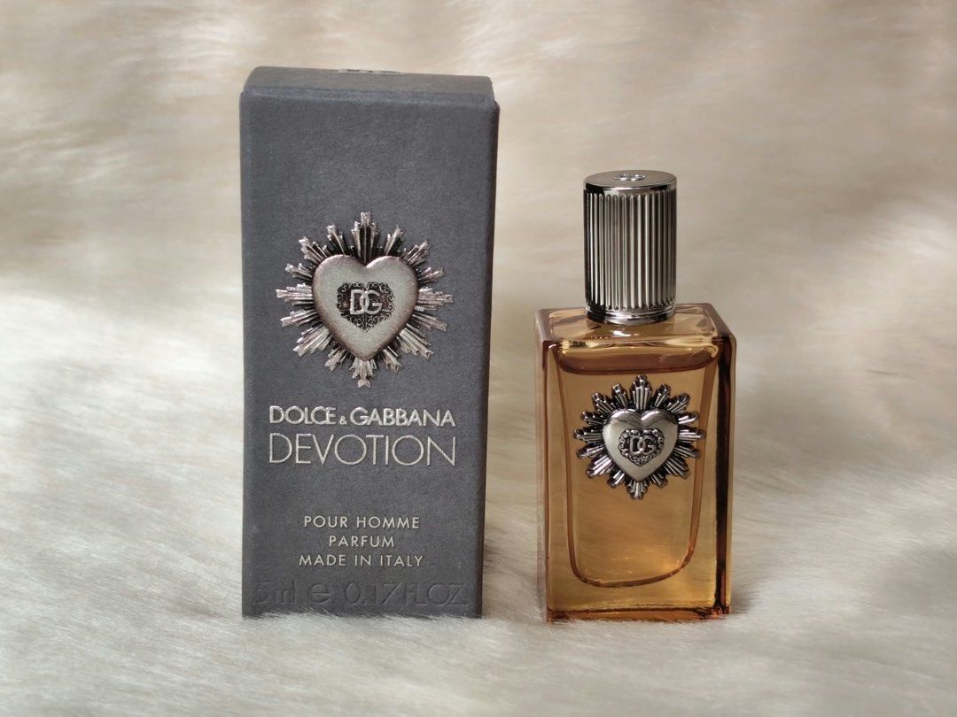 Original D&G Pour Homme Parfum 5ml. (Category: Fragrance & Deodorants) located in Quezon City. Submitted by docshop.orig (Listing ID 1463667551, Image 1). Description: 🌺 “Amoy Pogi” scent, a warm spicy, citrus, patchouli, woody, coffee scent. Great for date nights❗️.