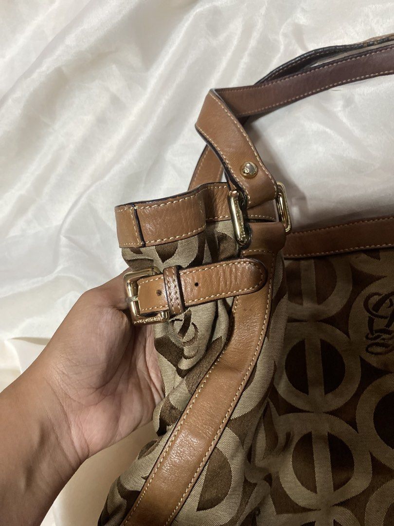 original louis (Category: Shoulder Bags) located in Cagayan de Oro. Submitted by rinamae09 (Listing ID 1463568533, Image 2). Description: .