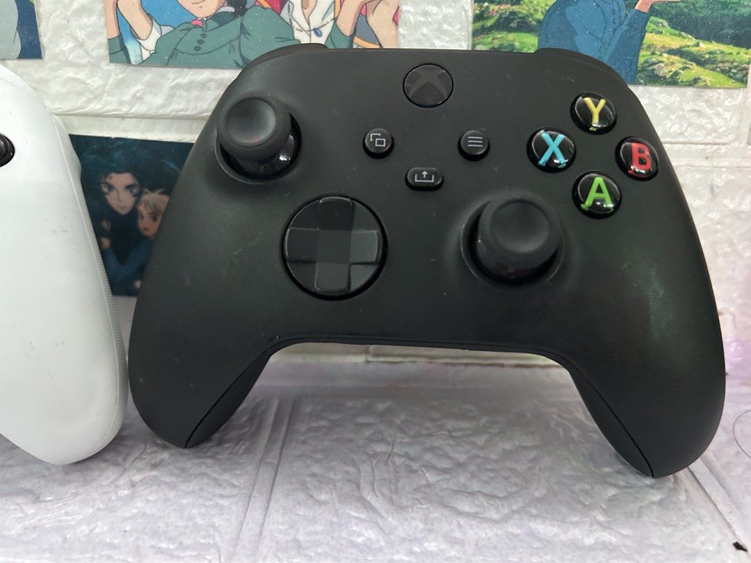 ORIGINAL XBOX SERIES X CONTROLLER WITH DOUBLE A BATT FOR SALE (Category: Xbox) located in Baguio. Submitted by gamingconsolefinds (Listing ID 1463664022, Image 3). Description: Read before you chat (Pabasa na lang po at nandiyan na din presyo): - Original series X - Lahat working and tested. No drift at goods buttons. - with replacement battery or double A. - Add 200 for transfer cable. - Gcash jnt if ipapadala. - 1 week personal warranty. Price: