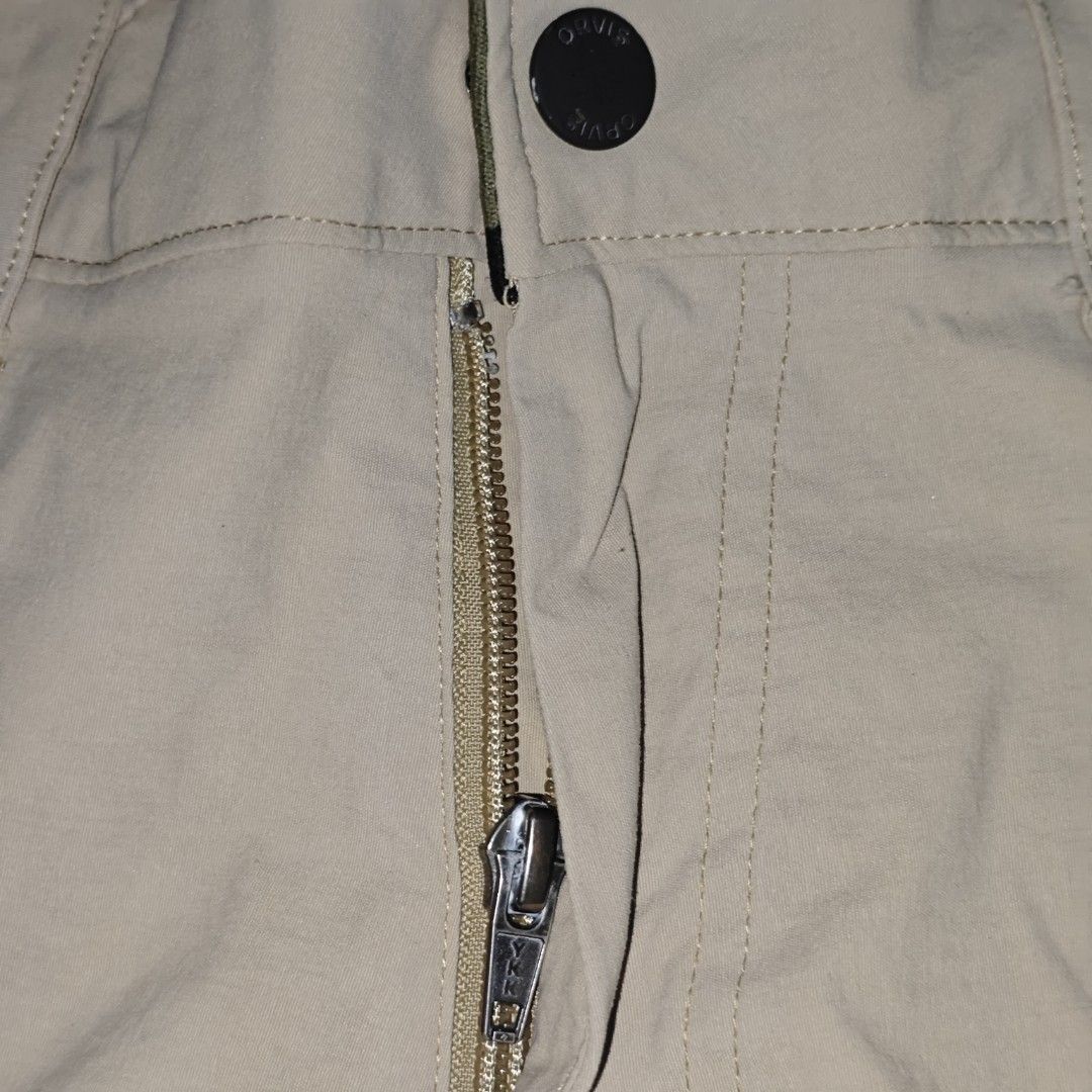 Orvis Multi-pocket Tech Cargo Shorts (Category: Shorts) located in Tanay. Submitted by polothriftedit (Listing ID 1463601337, Image 2). Description: No issue Excellent condition Color rate: 10/10 YKK zipper No loose stitches, no distressing dimes: waist: 32"-34" total length: 21" leg opening: 12" no return, no exchange, no refund [ pwede tumawad kahit walang kasalanan ].