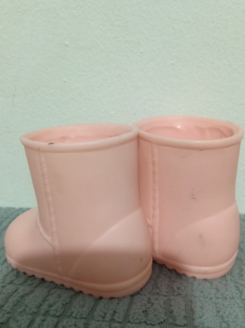 Our Generation Battat Doll Boots Shoes (Category: Kids Toys) located in Bacolor. Submitted by appletun (Listing ID 1463733279, Image 3). Description: preloved shoes for our generation battat doll. needs clean. feel free to make an offer, and/or view my profile for other listings :) loc: bacolor, pampanga. mop: gcash only. no sco/cod/cop. handling/mod: direct spx +P70sf. all sales final. no returns/refunds/exchange..