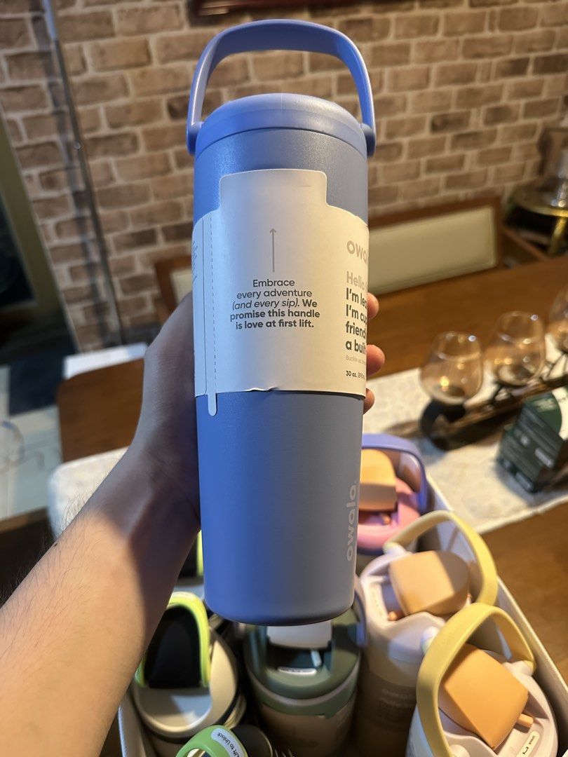 Owala Freesway 30oz Tumbler (Category: Water Bottles & Tumblers) located in Pasig City. Submitted by woahbenedict21 (Listing ID 1463640307, Image 2). Description: Brand New Bought abroad Target Mall (USA) No dents or scratches 30oz Does not include box since it was bought in target not in Owala store..