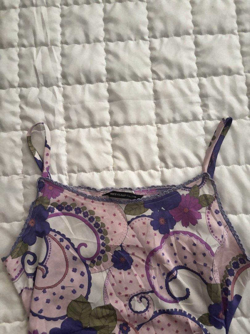 Paisley Floral Camisole (Category: Sleeveless) located in Tarlac. Submitted by lucyfinds (Listing ID 1463688476, Image 3). Description: .