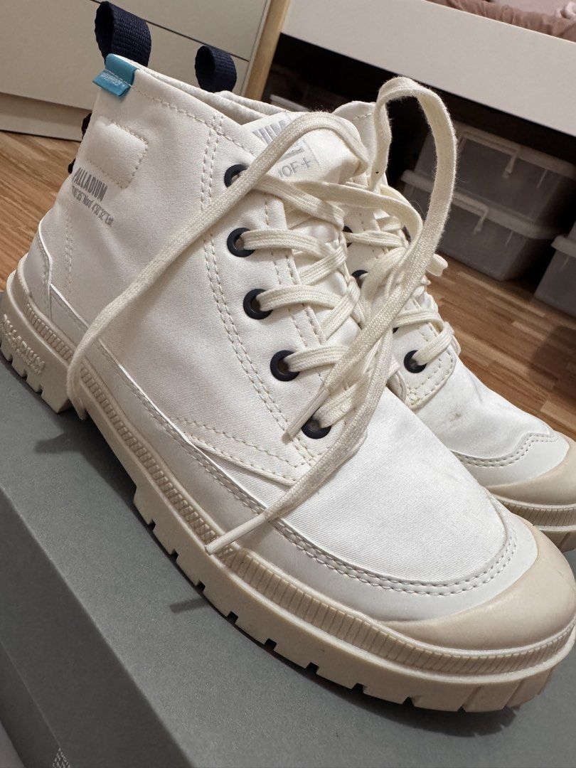 Palladium SP20 HI Waterproof Canvas Boots White (Category: Boots) located in San Pedro. Submitted by heyitsanne (Listing ID 1463691801, Image 2). Description: Palladium SP20 Hi Waterproof Color star white turtledove Size eur 38 / US 7 women’s With original box Used once, no flaws Just needs a little bit of cleaning (just dust) Price posted, slightly negotiable Orig price is 7500 pesos Location San Pedro, Laguna Payment via Gcash or bank transfer 