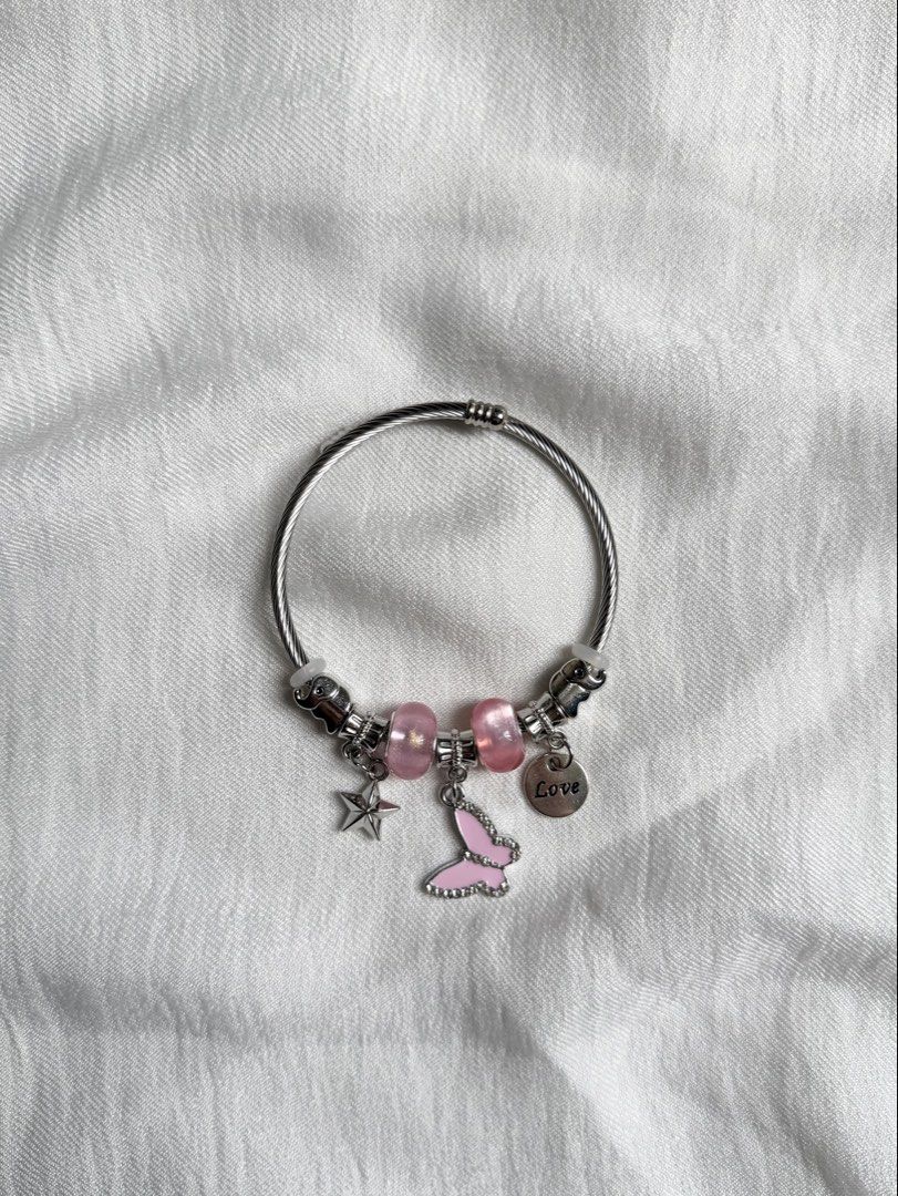 ASSORTED PANDORA BANGLE (Category: Bracelets) located in Quezon City. Submitted by rae.e13 (Listing ID 1463688602, Image 3). Description: With box and paperbag Perfect for gifts ₱350 each Different designs.