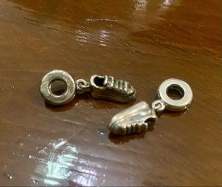 (Category: ) located in . Submitted by robi_brands_shop (Listing ID 1463704735, Image 1). Description: .