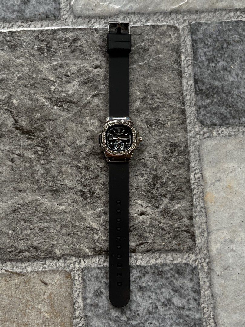 Patek Philippe watch (Category: Women's Watches) located in Caloocan City. Submitted by saints1nz (Listing ID 1463667092, Image 2). Description: .