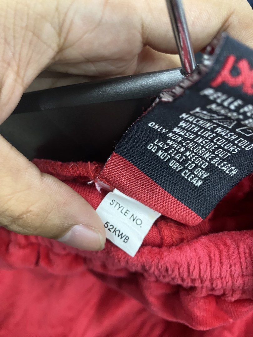 Pelle pelle (Category: Sleep and Loungewear) located in Manila. Submitted by vizcarrach03925 (Listing ID 1463666511, Image 3). Description: .